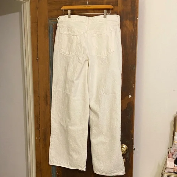 Abercrombie & Fitch White Buttoned Pants - Picture 1 of 6
